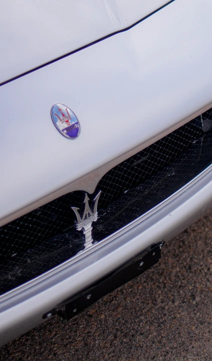 2004 Maserati Coupe - Image 25 of 31