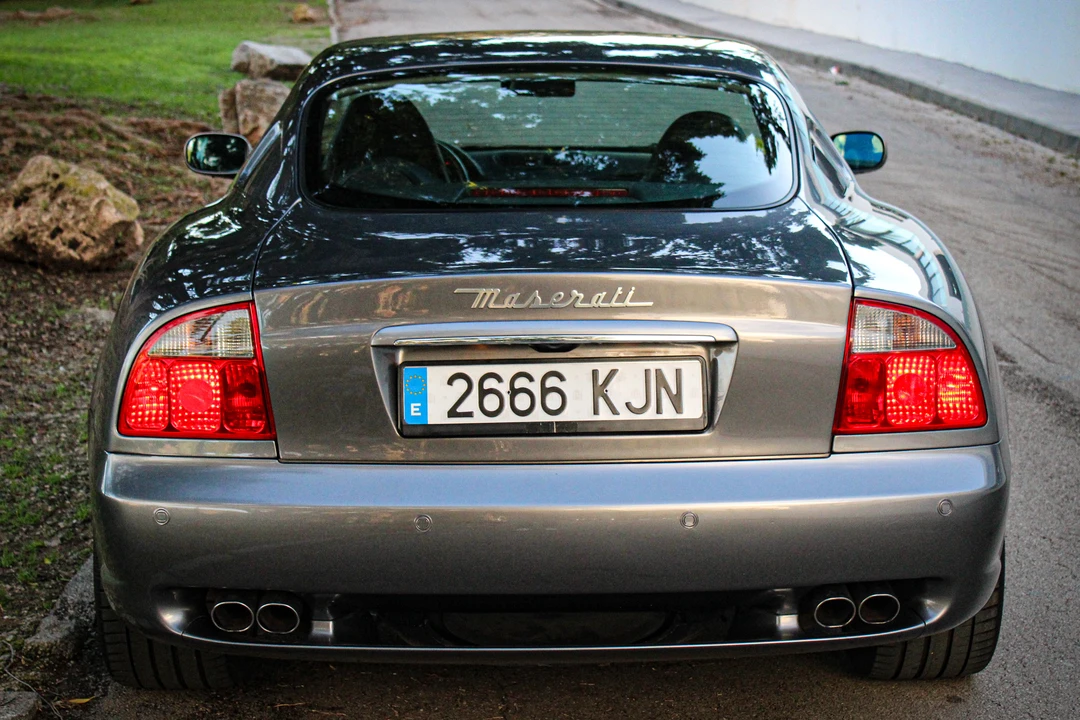 2004 Maserati Coupe - Image 16 of 31