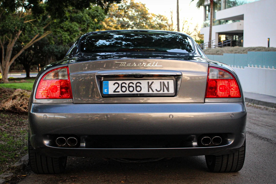 2004 Maserati Coupe - Image 17 of 31