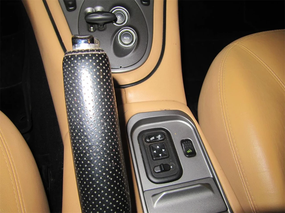 2004 Maserati Coupe - Image 13 of 20