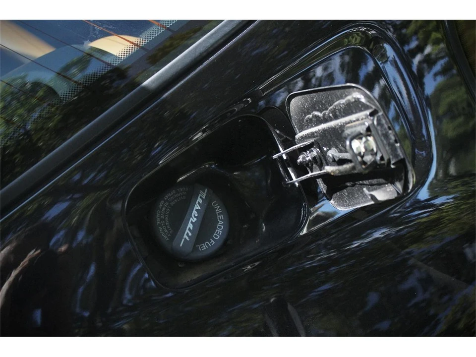 2004 Maserati Coupe - Image 29 of 31