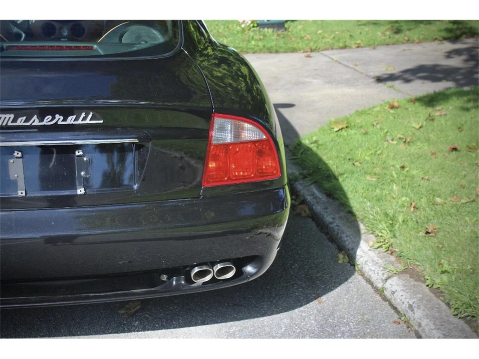 2004 Maserati Coupe - Image 21 of 31