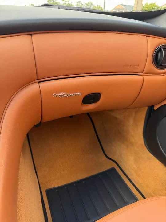 2004 Maserati Spyder - Image 14 of 19
