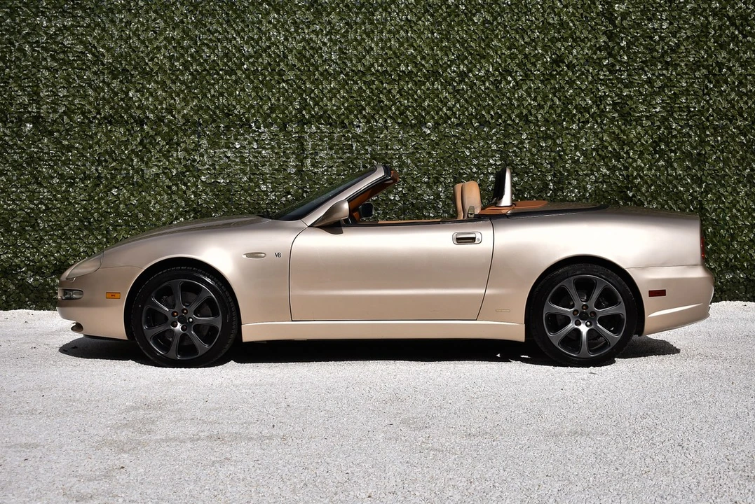 2004 Maserati Spyder - Image 18 of 30