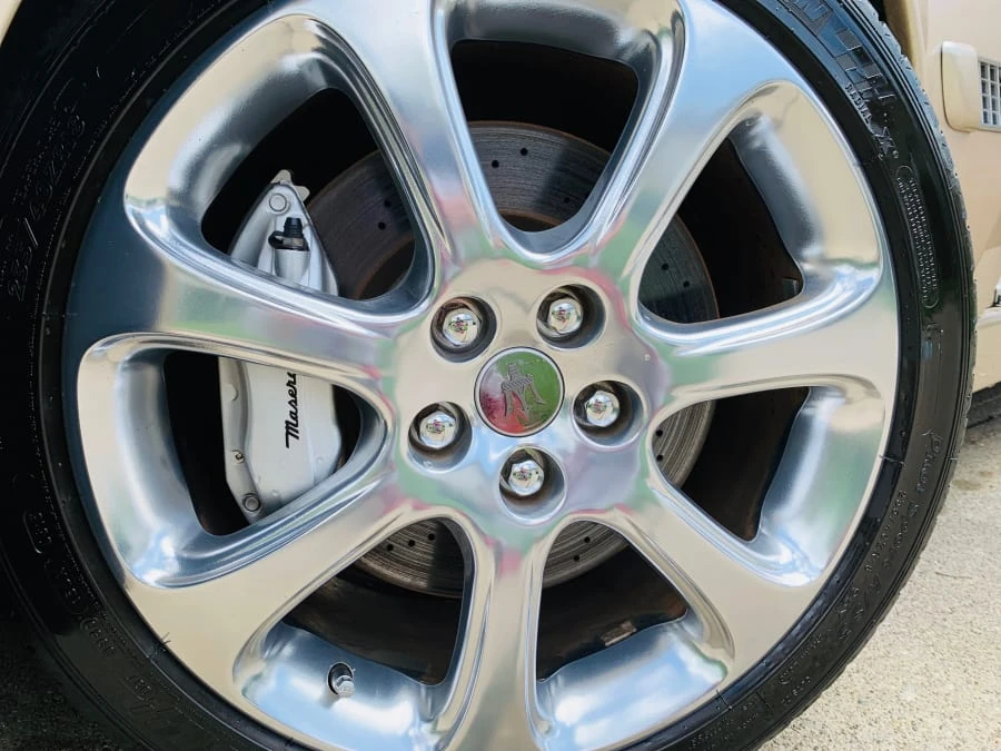 2004 Maserati Spyder - Image 12 of 14