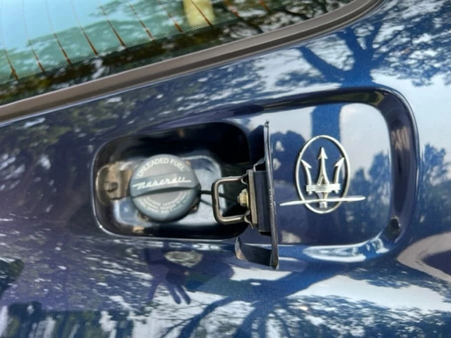 2004 Maserati Coupe & Spyder - Image 10 of 20