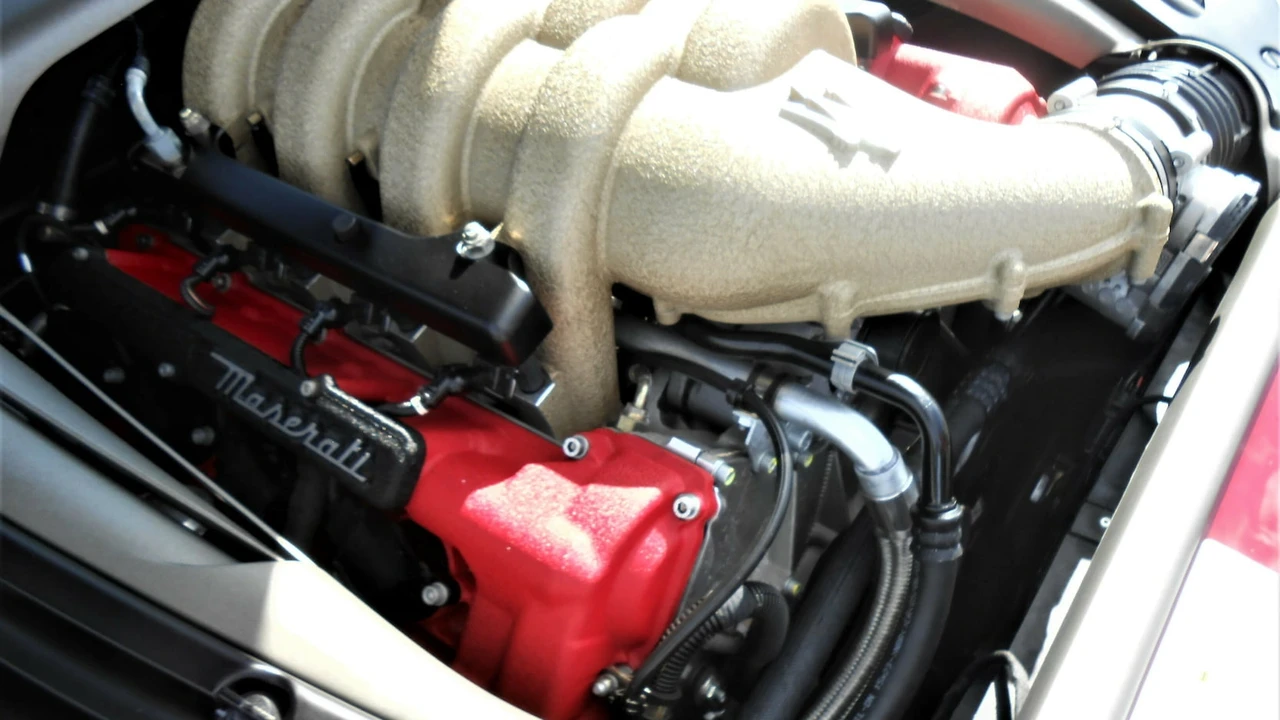 2004 Maserati Spyder - Image 7 of 17