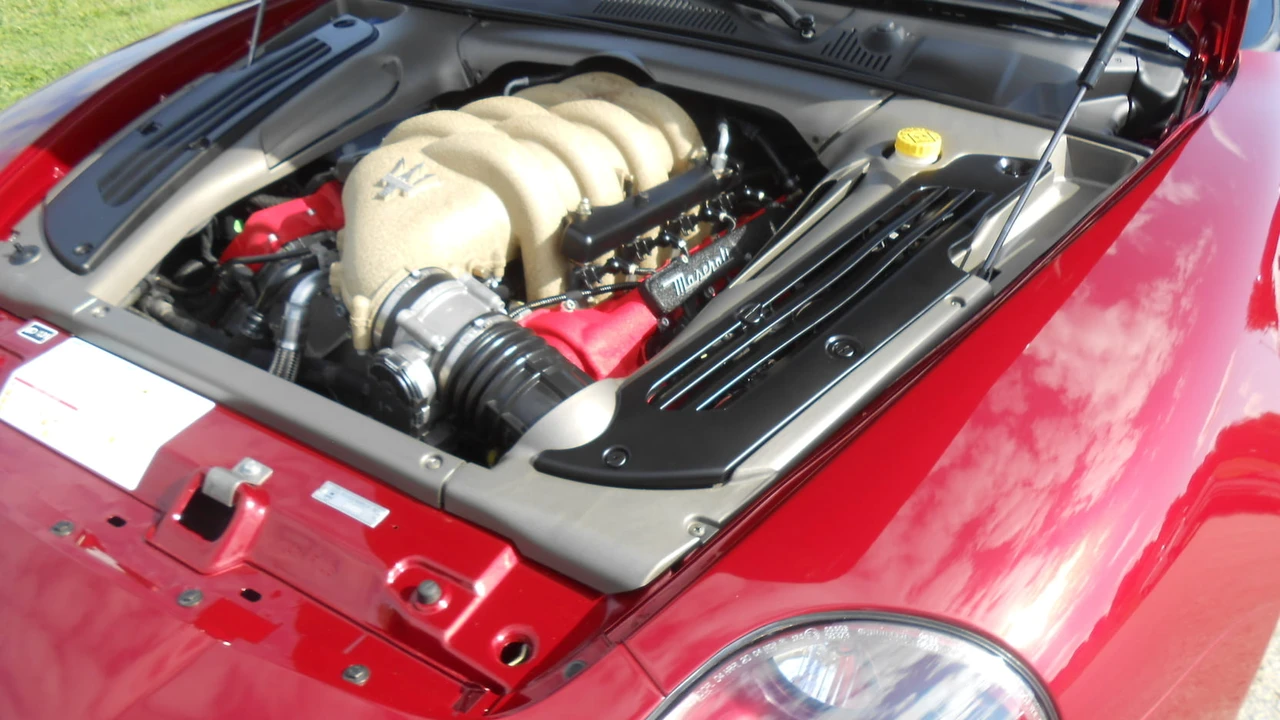2004 Maserati Spyder - Image 8 of 17