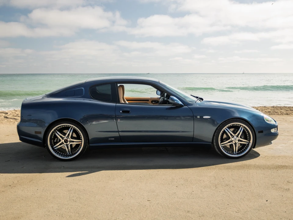 2004 Maserati Coupe - Image 2 of 14