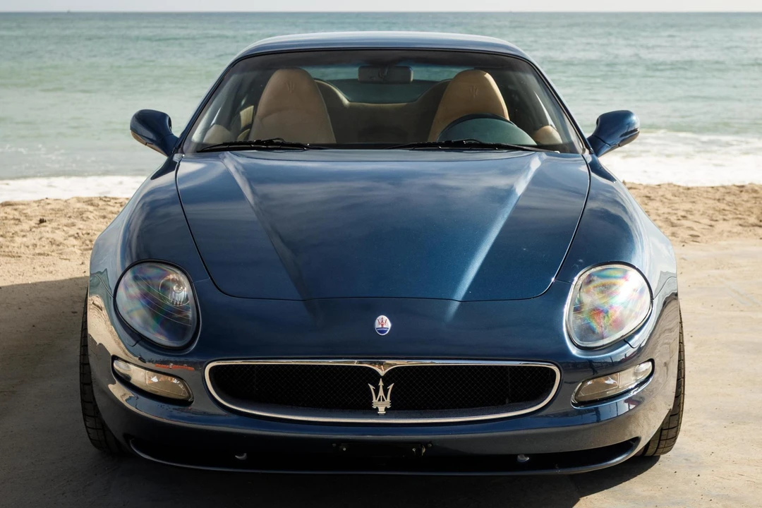 2004 Maserati Coupe - Image 2 of 21