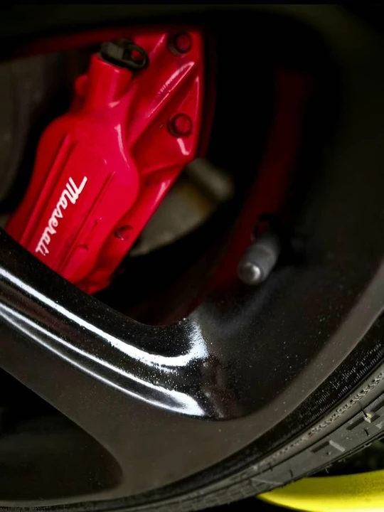2004 Maserati GranTurismo - Image 15 of 21