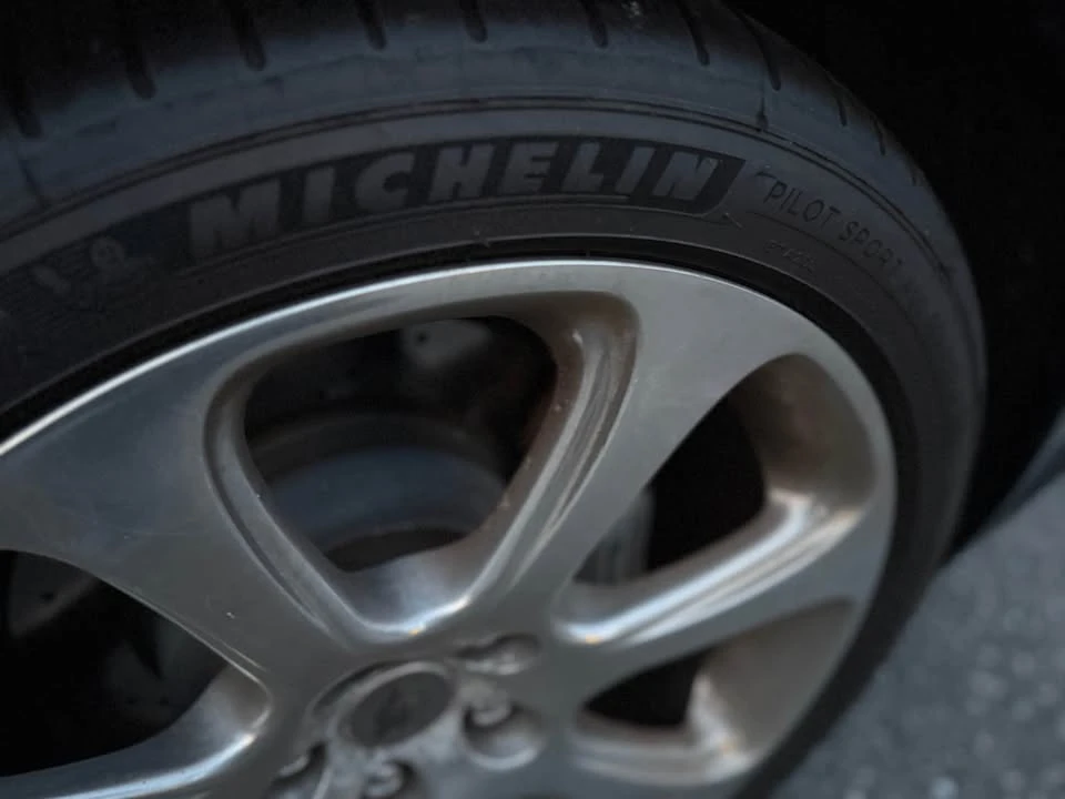 2004 Maserati GranTurismo - Image 11 of 14