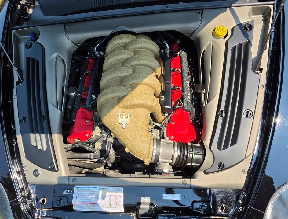 2004 Maserati Spyder - Image 14 of 16