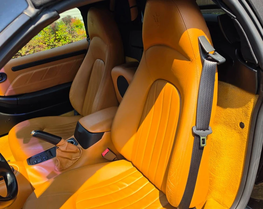 2004 Maserati Spyder - Image 10 of 16