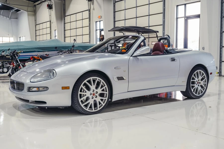 2004 Maserati Spyder - Image 8 of 31