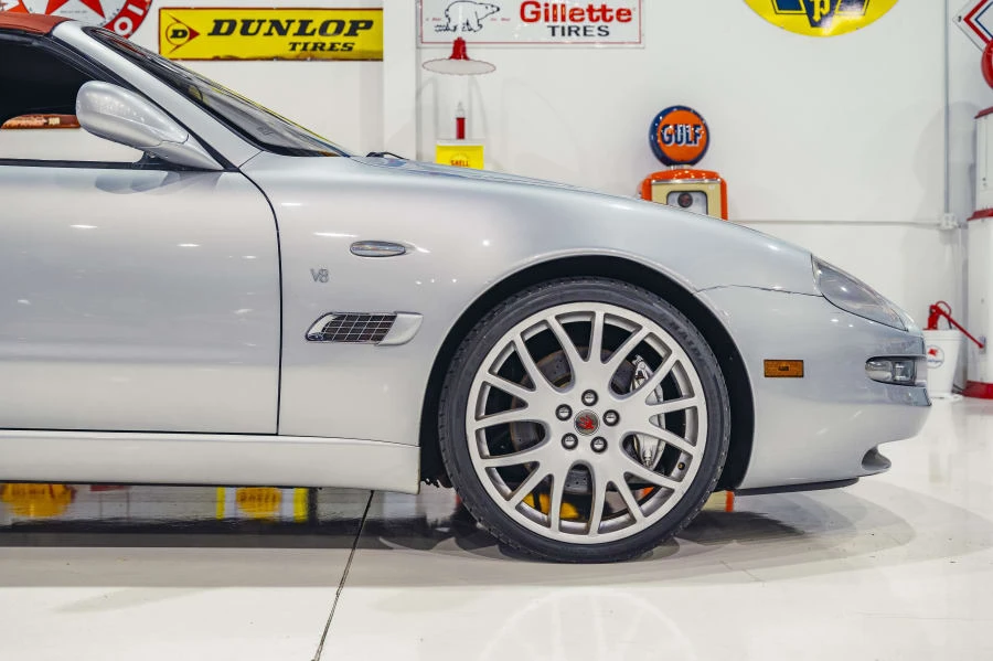 2004 Maserati Spyder - Image 13 of 31