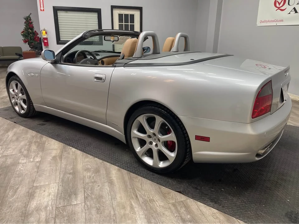 2004 Maserati Spyder - Image 13 of 20