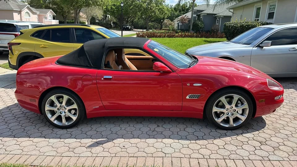 2004 Maserati Spyder - Image 2 of 11