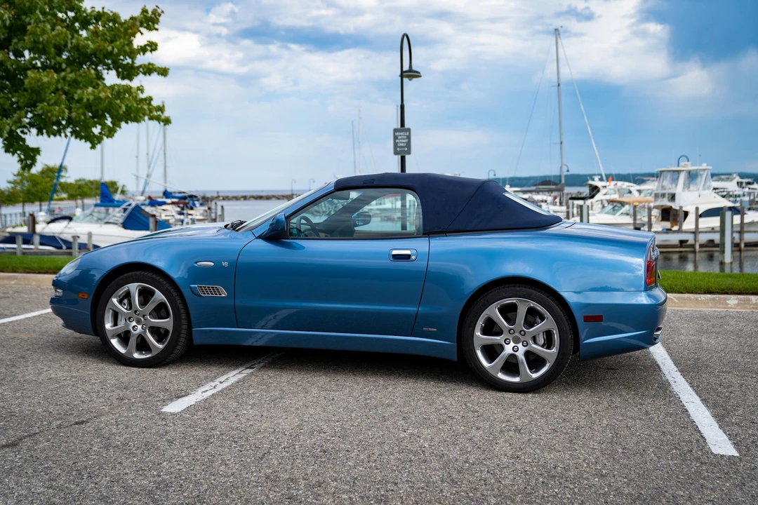 2004 Maserati Spyder - Image 12 of 31