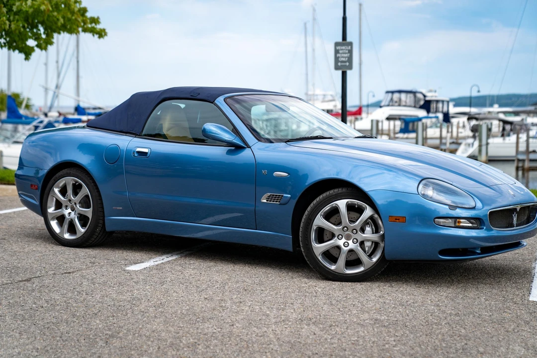 2004 Maserati Spyder - Image 17 of 31