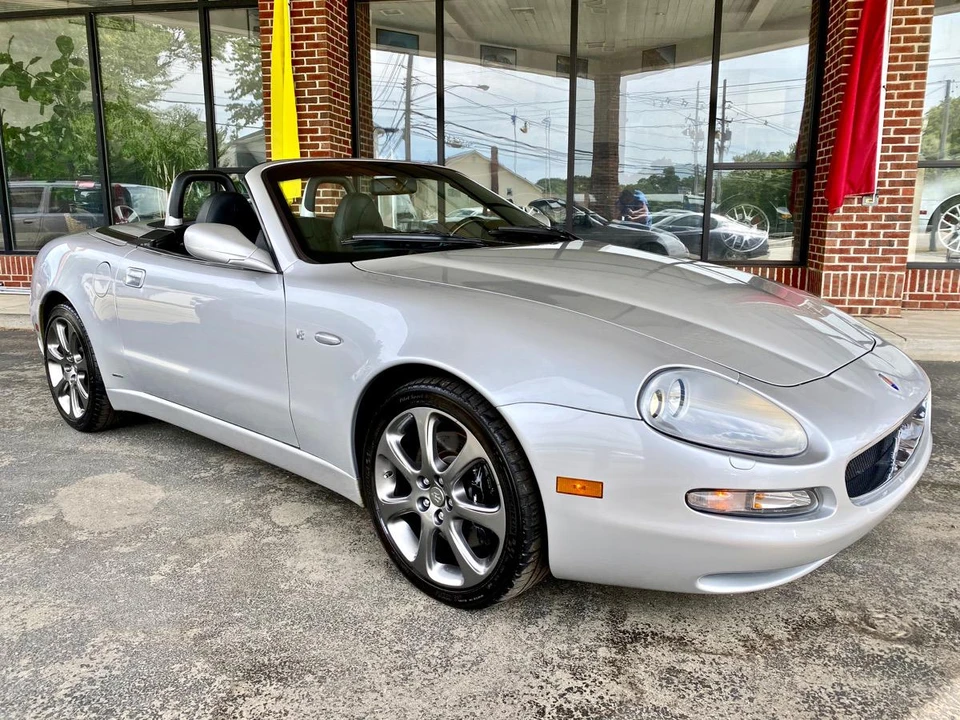 2004 Maserati Spyder - Image 6 of 31