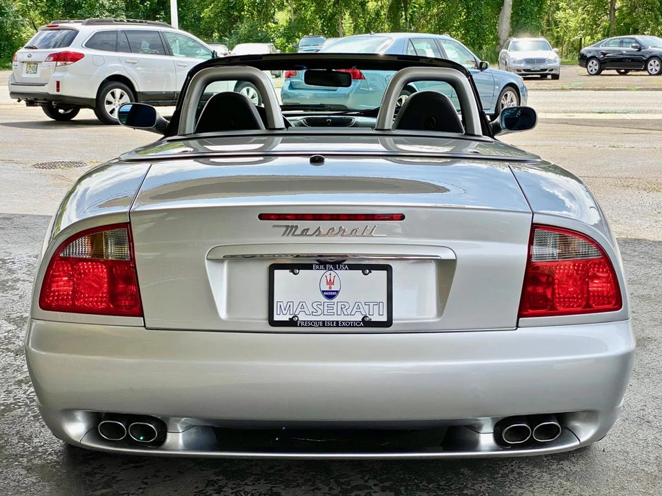 2004 Maserati Spyder - Image 12 of 31