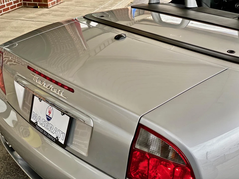 2004 Maserati Spyder - Image 26 of 31