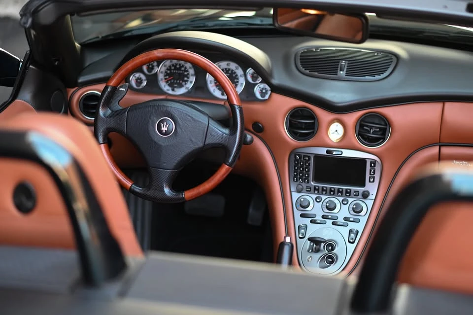 2004 Maserati - Image 18 of 20