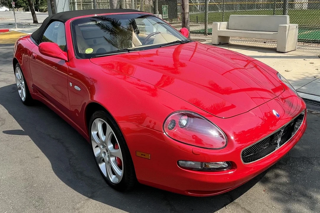 2004 Maserati Spyder - Image 3 of 31