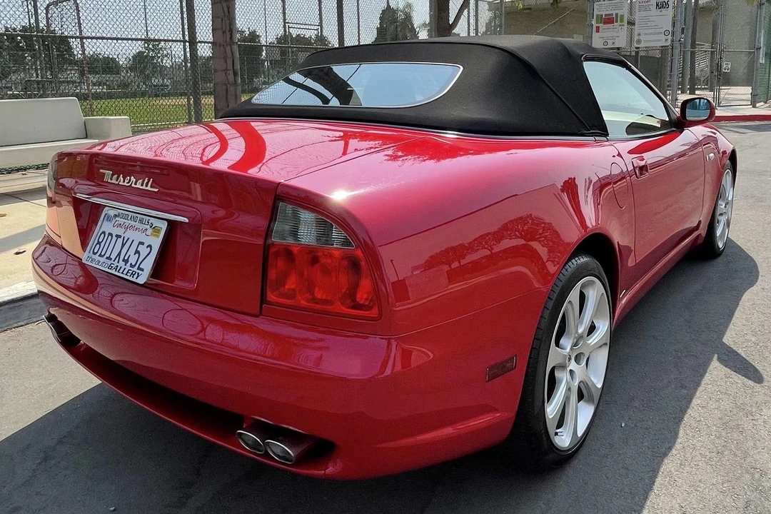 2004 Maserati Spyder - Image 4 of 31