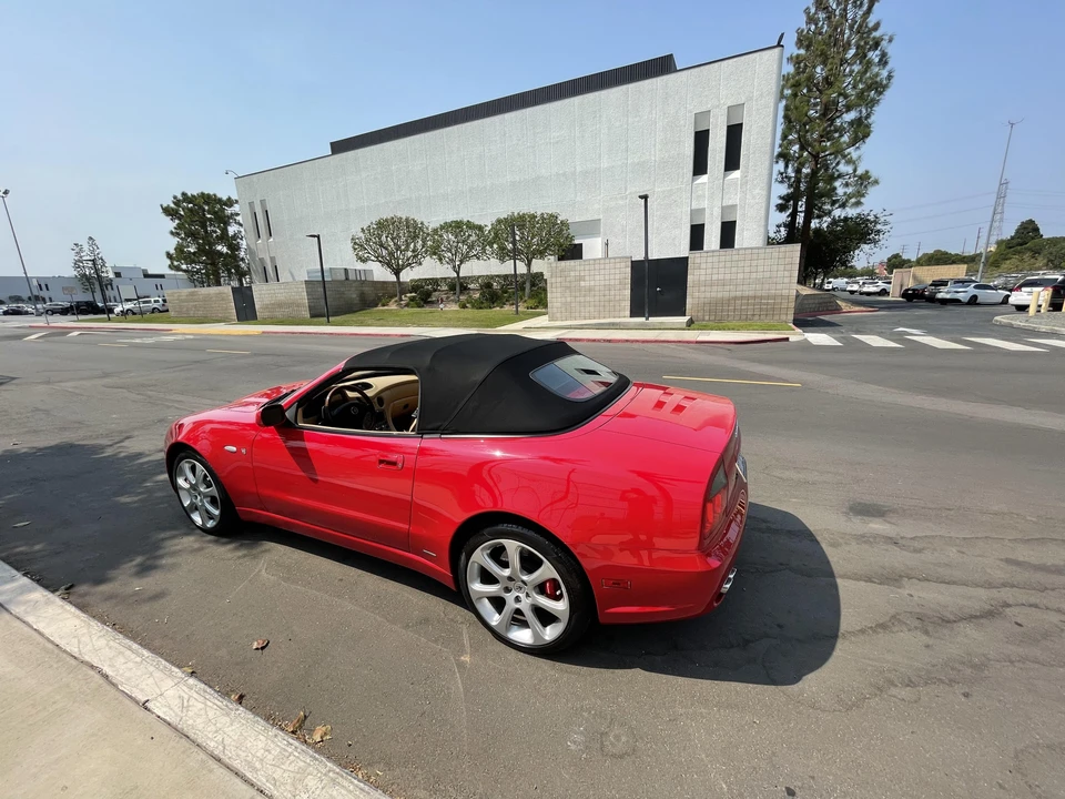 2004 Maserati Spyder - Image 12 of 31