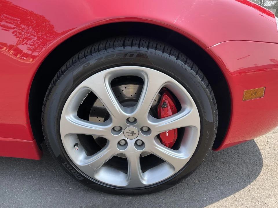 2004 Maserati Spyder - Image 26 of 31