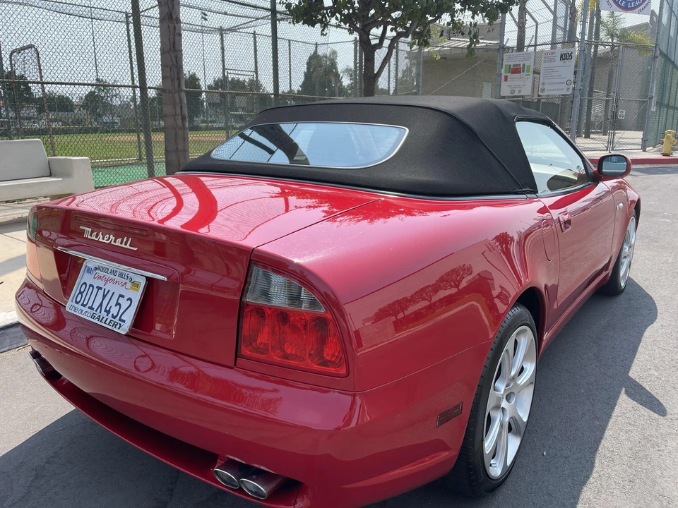 2004 Maserati Spyder - Image 15 of 31
