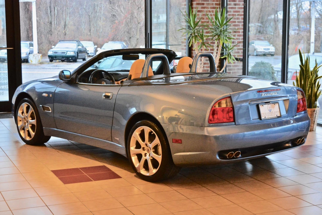 2004 Maserati Spyder - Image 19 of 31