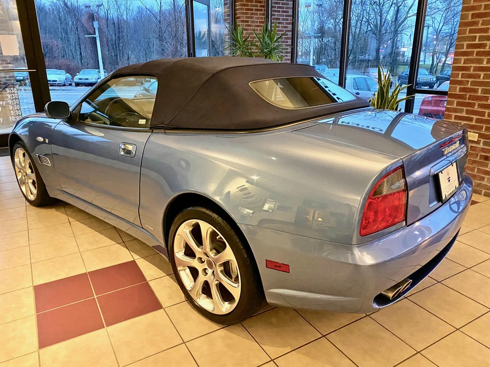 2004 Maserati Spyder - Image 20 of 31