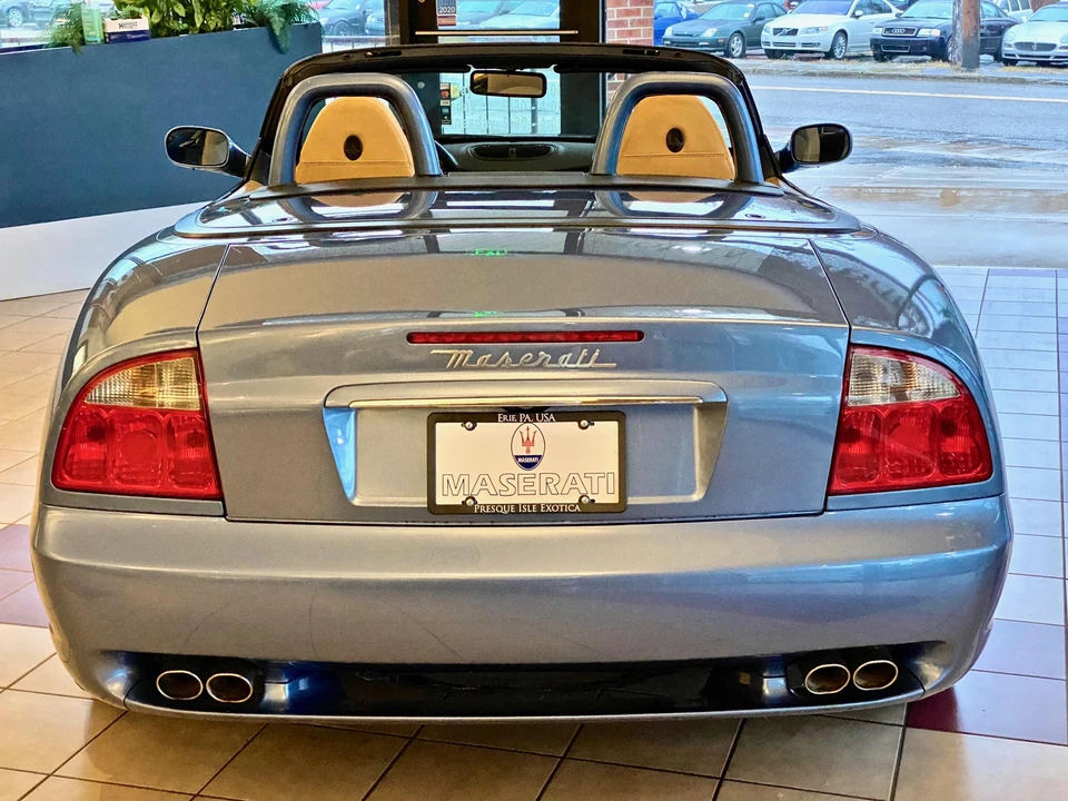 2004 Maserati Spyder - Image 23 of 31