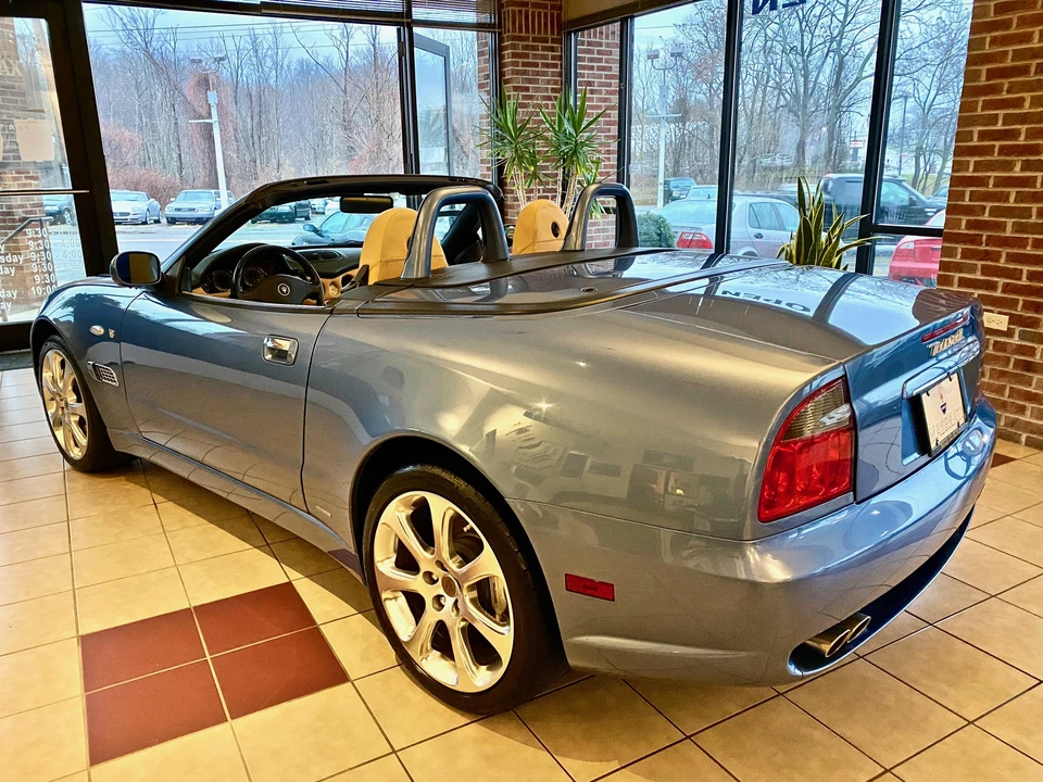 2004 Maserati Spyder - Image 21 of 31