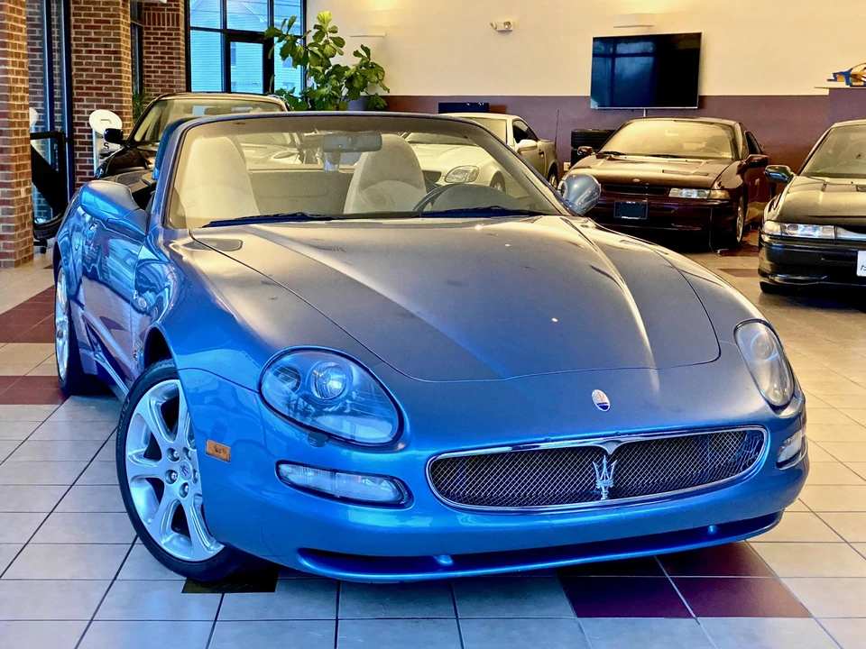 2004 Maserati Spyder - Image 10 of 31