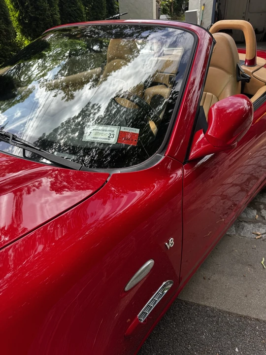 2004 Maserati Spyder - Image 25 of 31