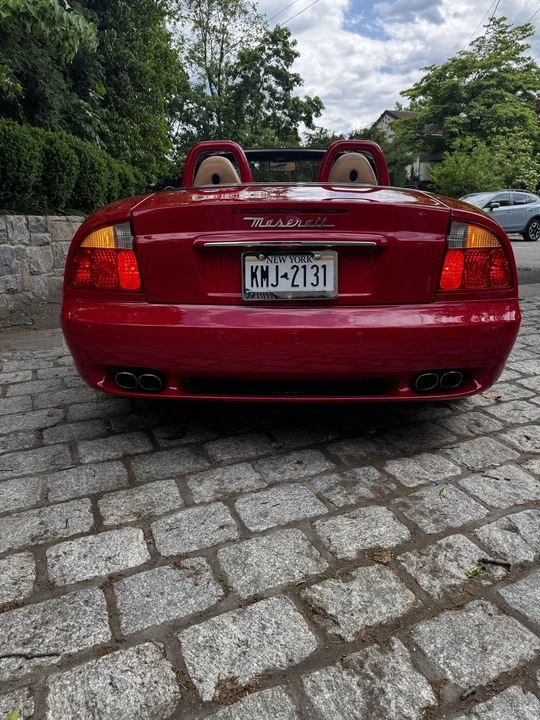 2004 Maserati Spyder - Image 10 of 31