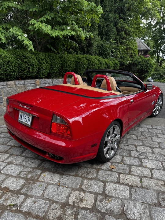 2004 Maserati Spyder - Image 12 of 31
