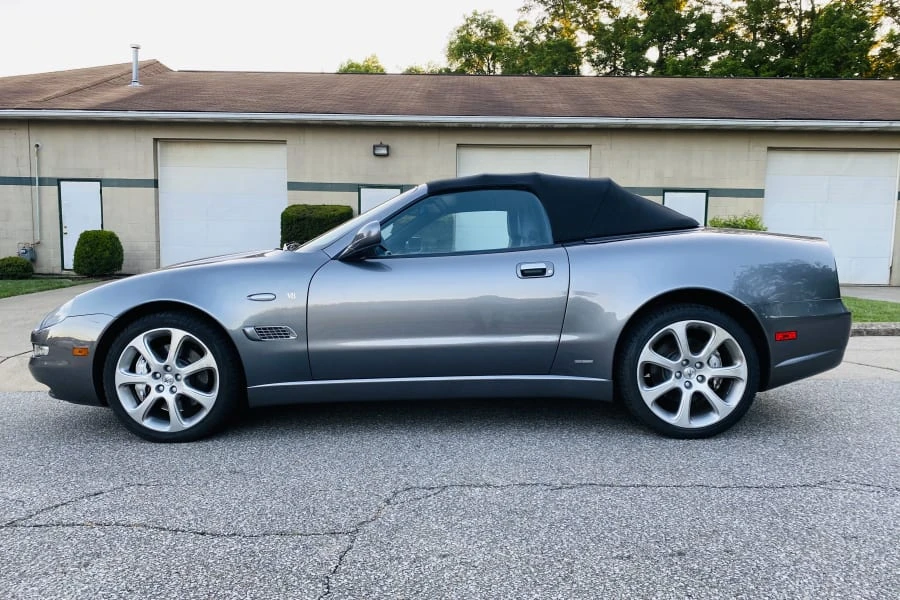 2004 Maserati Spyder - Image 2 of 12