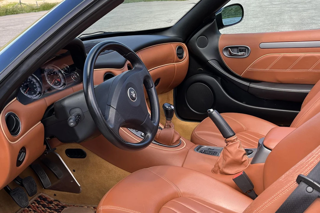 2004 Maserati Spyder - Image 28 of 31
