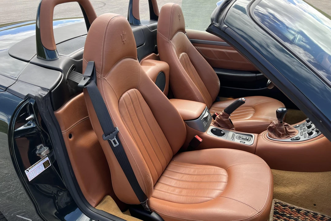 2004 Maserati Spyder - Image 29 of 31