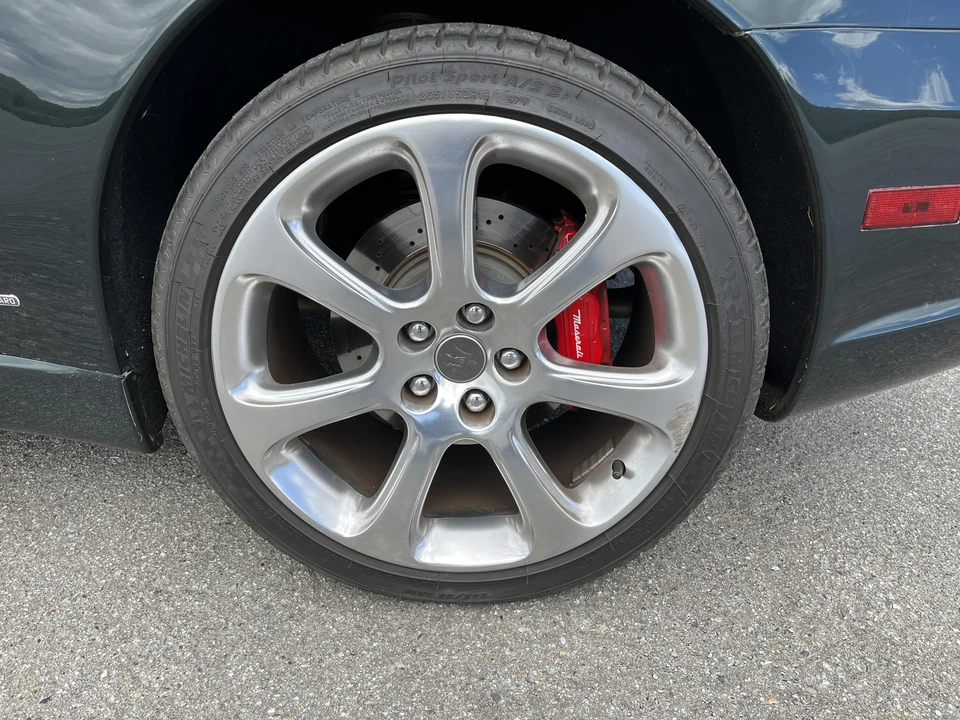 2004 Maserati Spyder - Image 26 of 31