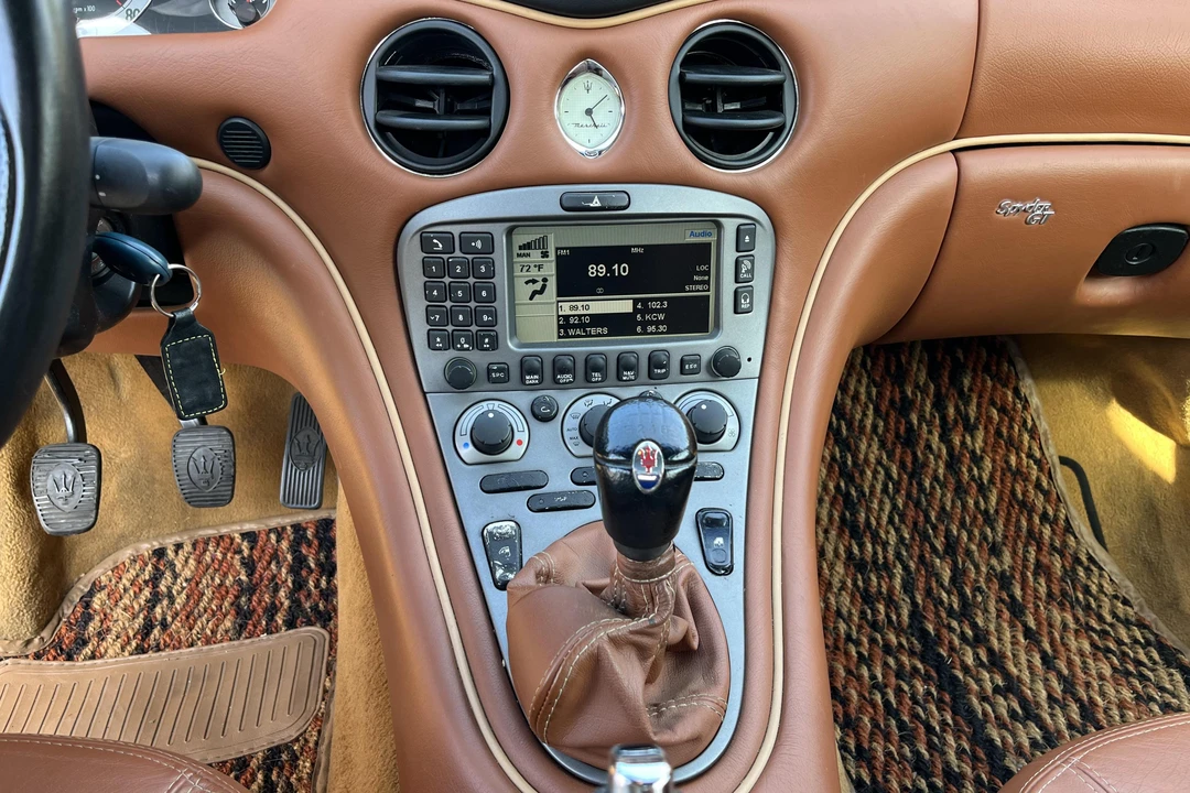 2004 Maserati Spyder - Image 30 of 31