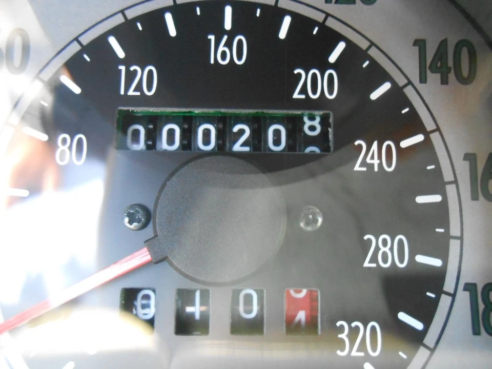 2004 Maserati Spyder - Image 10 of 12