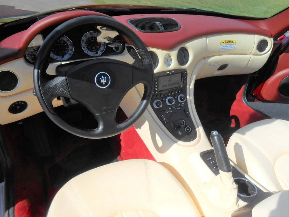 2004 Maserati Spyder - Image 9 of 12