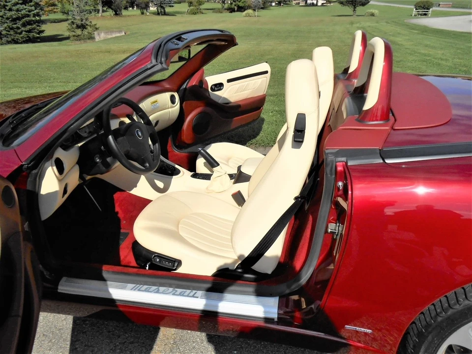2004 Maserati Spyder - Image 11 of 12