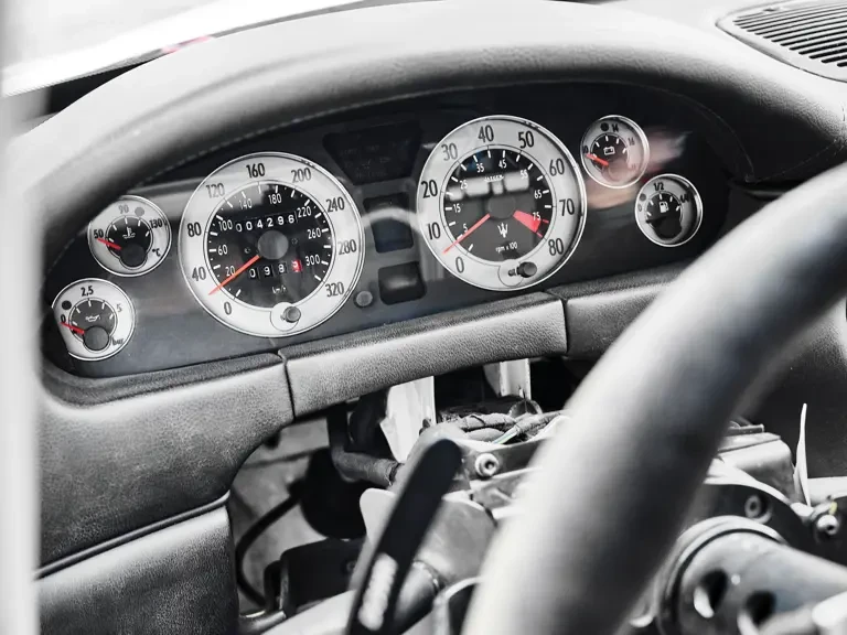 2004 Maserati Coupe - Image 12 of 31